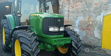 Trattore John Deere 6820