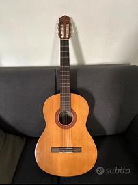 Chitarra classica Yamaha C40 con custodia