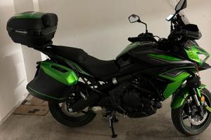 Kawasaki Versys Grand Tourer 650 full optional