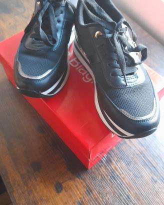 Sneakers Laura Biagiotti – n. 37