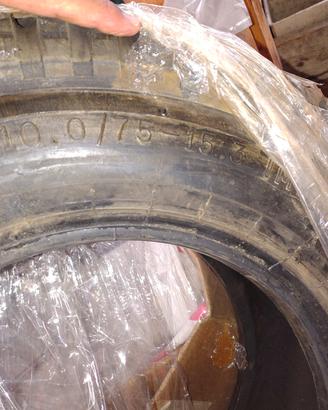 pneumatico per rimorchi 10.0/75R15.3 nuovo