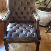 Sedia chesterfield in pelle
