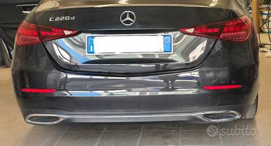 Paraurti posteriore e minigonne