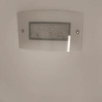 Lampada a parete a led bianco con brillantini