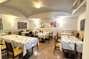 Attività / Licenza di 170 m² a Rovereto