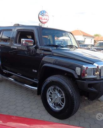 Hummer H3 benzina v8