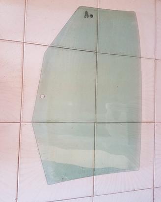 Vetro posteriore sinistro alfa 147