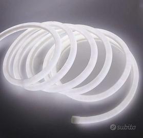 Tubo neon 220V 8m bianco