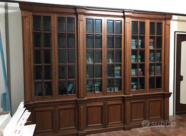 Libreria fatta a mano