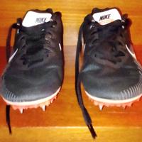 Scarpe chiodate per atletica