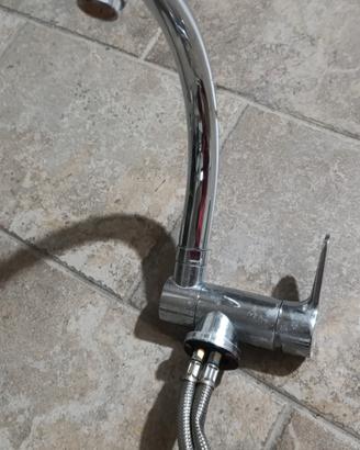 Miscelatore sottofinestra per lavello marca Remer