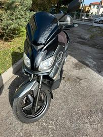 Yamaha xmax 125