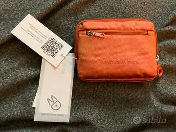 Bustina Mandarina Duck (Minuteria MD20) bronzo