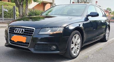Audi A4 B8 station wagon 