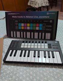 novation launchkey mini 