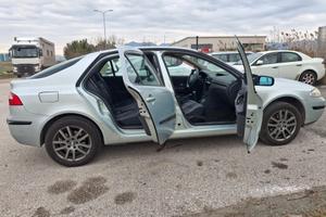 Renault Laguna 1.9 dCi/120CV. DIESEL *SEDILI IN PE