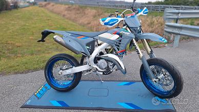 Tm SMR 125 MY 2026