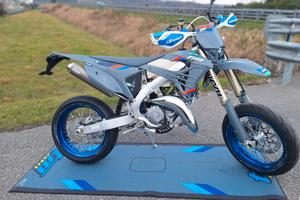 Tm SMR 125 MY 2026