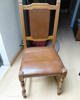 SEDIE IMBOTTITE IN LEGNO