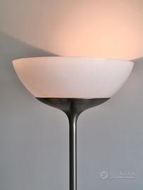 Lampada da terra Aminta Artemide anni 70 vintage