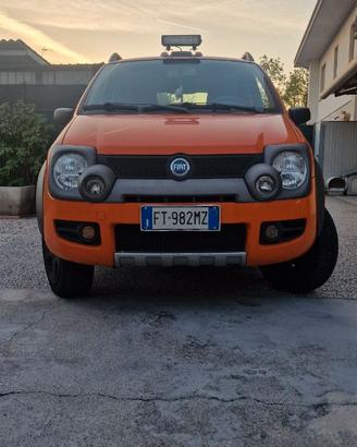 Panda cross 4×4