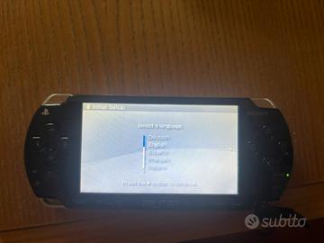 Sony PSP Lite Nera funzionante (senza batteria)