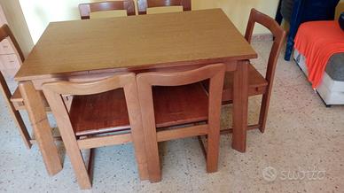 Tavolo in vero legno 