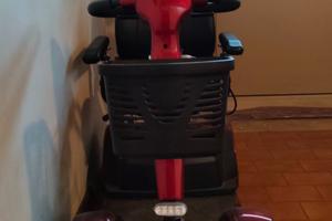 Scooter elettrico per disabili