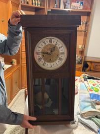 Orologio a pendolo funzionante