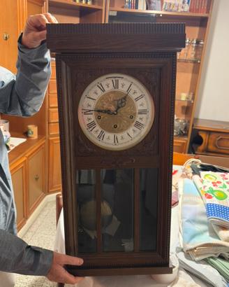 Orologio a pendolo funzionante