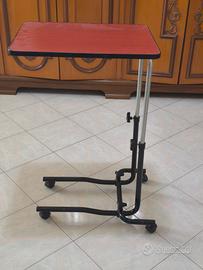 Tavolino con rotelle 
