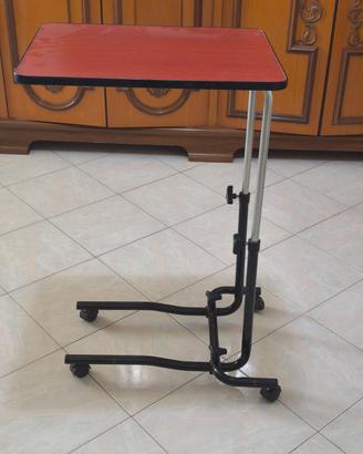 Tavolino con rotelle 