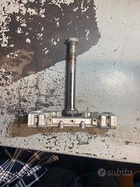 Piastra di sterzo inferiore husqvarna sm 125