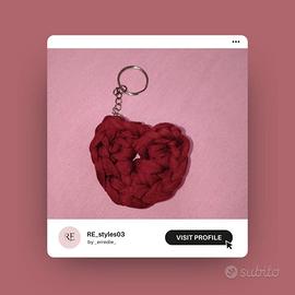 Portachiavi handmade in crochet