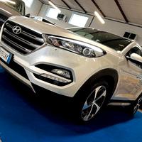 Hyundai TUCSON 1.7 CRDI XPOSSIBLE 19" CAMERA *CAM