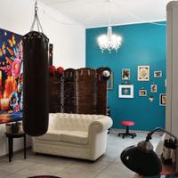 Postazione in tattoo studio privato