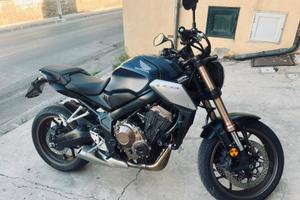 HONDA CB650R CB 650R CBR 650 2019 PERMUTA FINANZIA