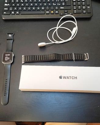 Apple Watch SE 44mm GPS (2nd Gen)