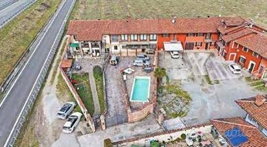 Immobile in asta di 160 m² con più di 5 locali a B