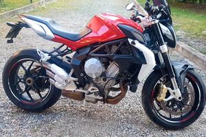 Mv agusta brutale 675 anno immatricolazione 2013