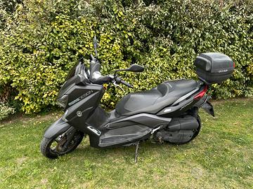 Yamaha XMAX 125 Momo Design - 2015