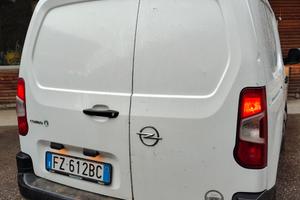 Opel combo 1.5 anno 2020