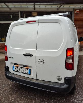 Opel combo 1.5 anno 2020