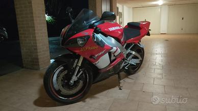 Yamaha R1