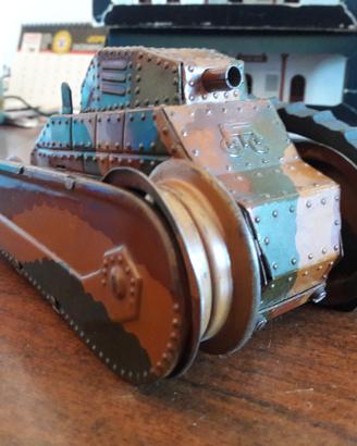 Gioco antico carro armato in latta marca Marklin