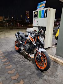 KTM 890 Duke R - Unica Super accessoriata