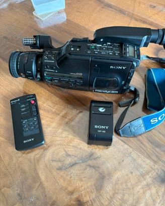 Sony Handycam Video 8 CCD-F550E +Accessori-Vintage