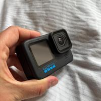 GoPro Hero 10 Black + Accessori