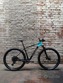 Berria Bravo comp SX  (M)