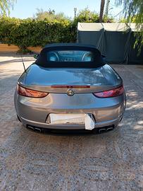 alfa romeo spider 2008
